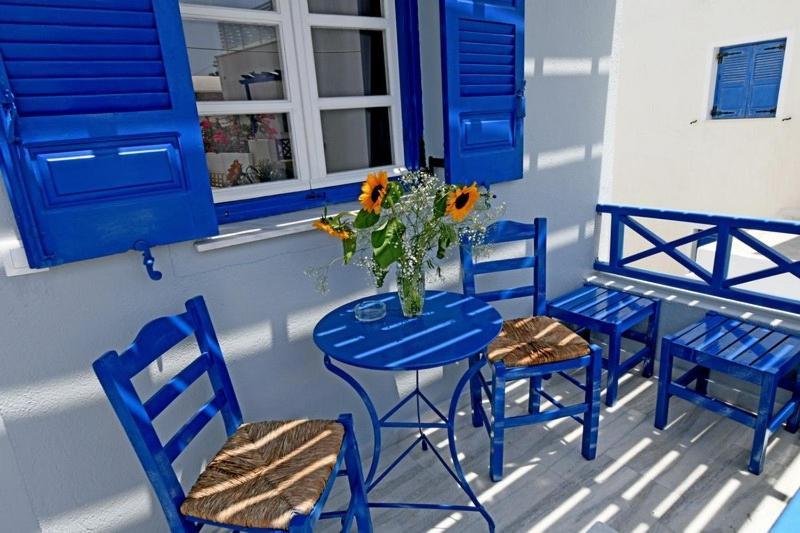 Lunar Santorini Hotel Perissa  Bagian luar foto