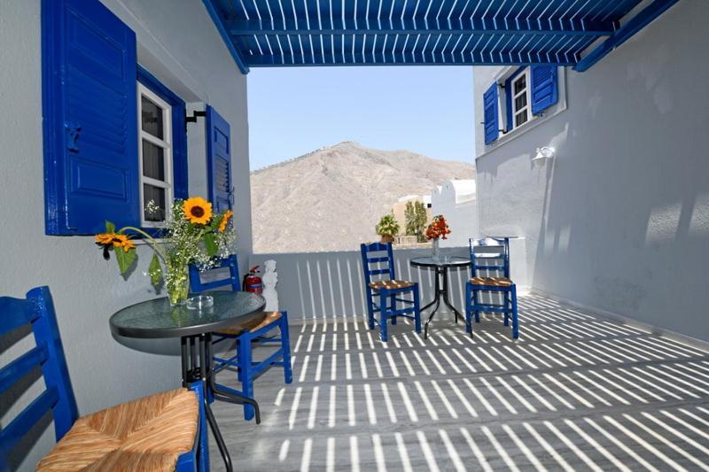 Lunar Santorini Hotel Perissa  Bagian luar foto