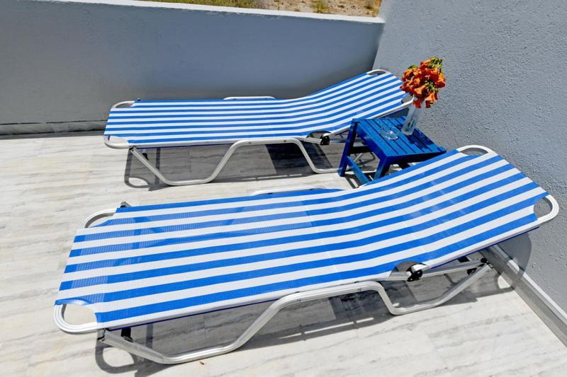 Lunar Santorini Hotel Perissa  Bagian luar foto