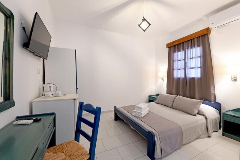 Lunar Santorini Hotel Perissa  Bagian luar foto