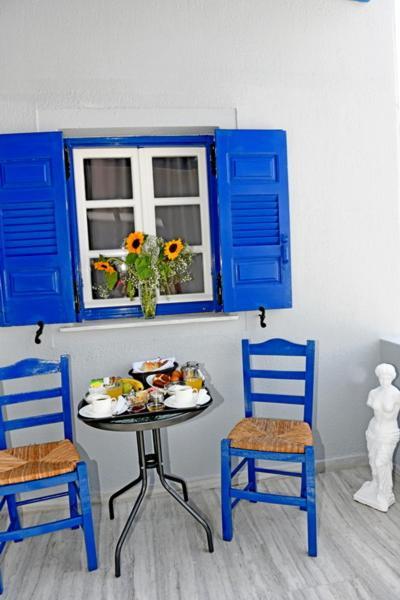 Lunar Santorini Hotel Perissa  Bagian luar foto