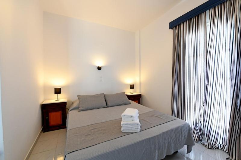 Lunar Santorini Hotel Perissa  Bagian luar foto